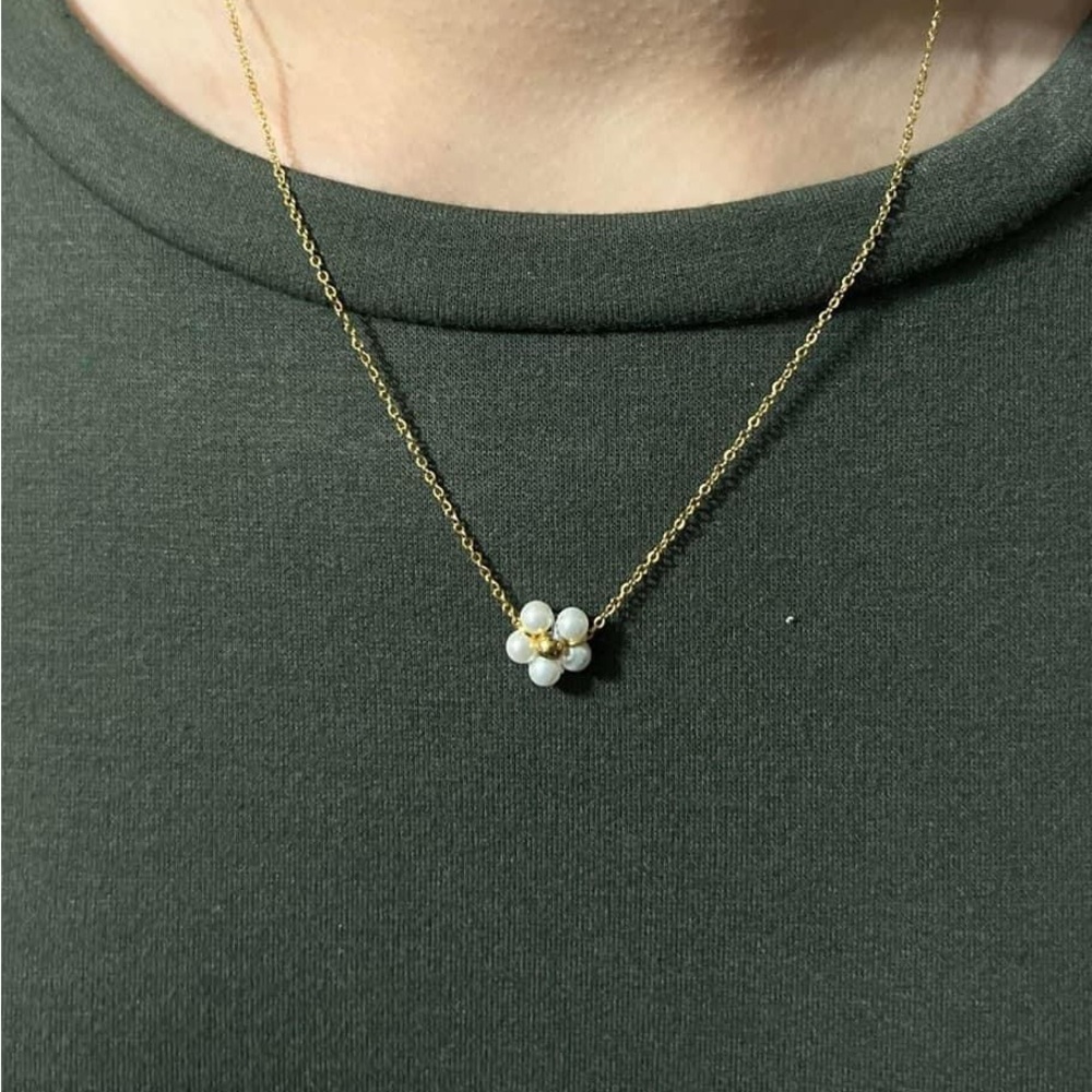 Flower 3 Souls Company Necklace - Picture 2 of 2